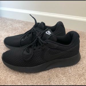 Nike Tanjun Women's Running Shoe